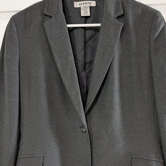 Alfani Women's Gray Two‑Button Blazer, Size 10, Notch Collar, Fully Lined - Picture 3 of 13